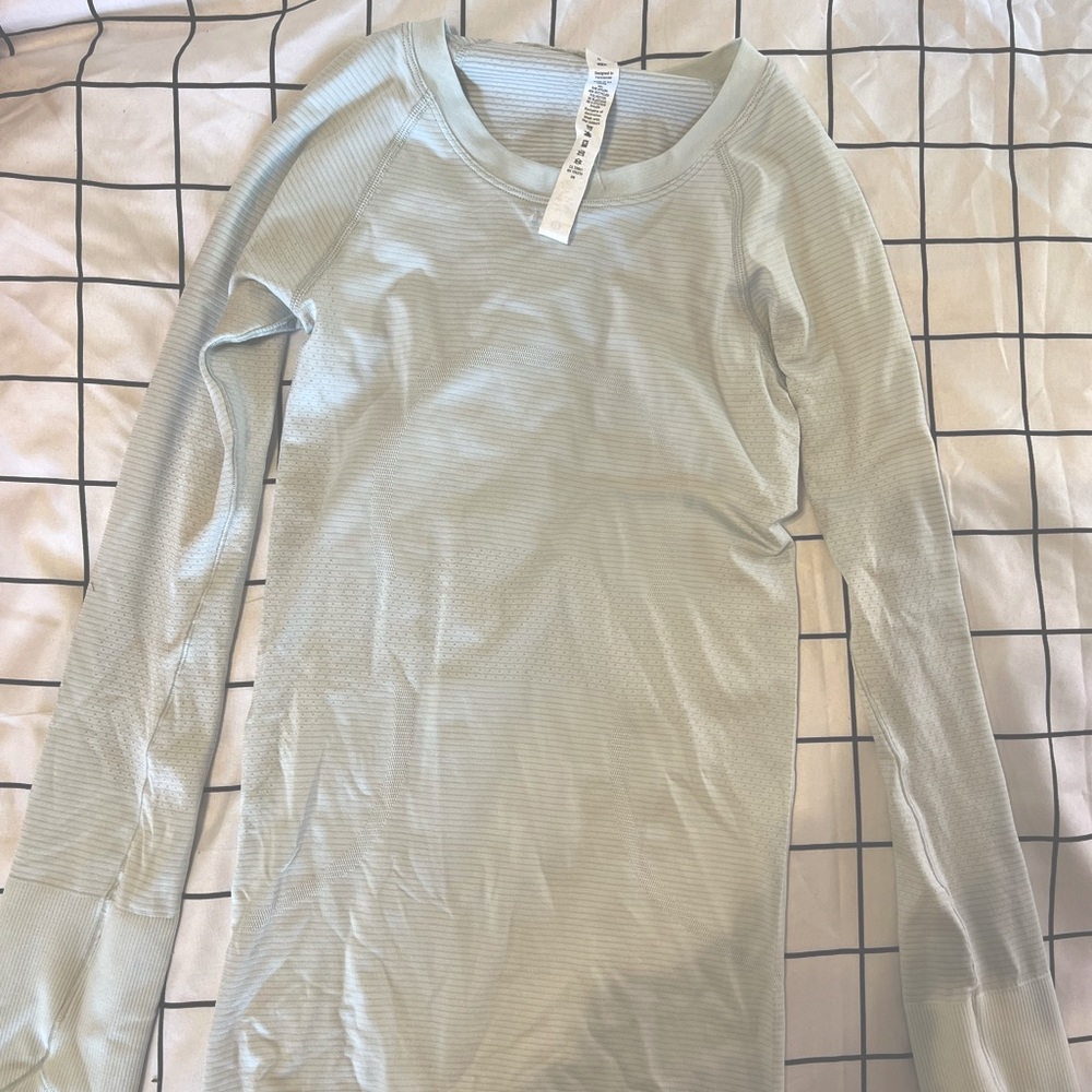 LULULEMON ATHLETICA SWIFTLY LONG SLEEVE SIZE 0~RARE COLOR